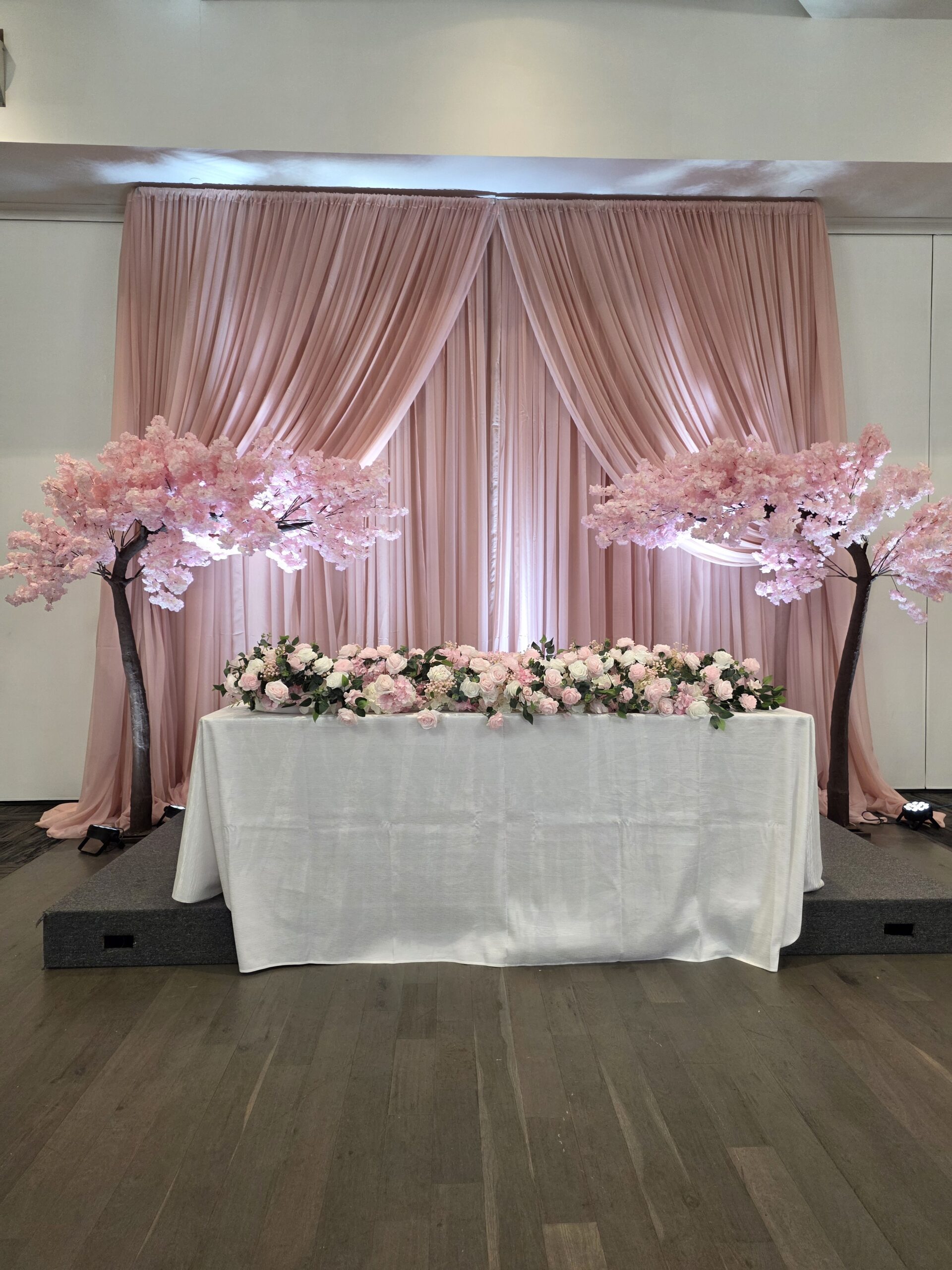 Sweet 16 party decoration with marquee numbers