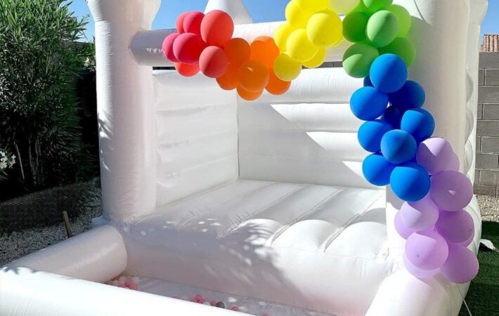 Bounce castle with ball pit rental in Toronto